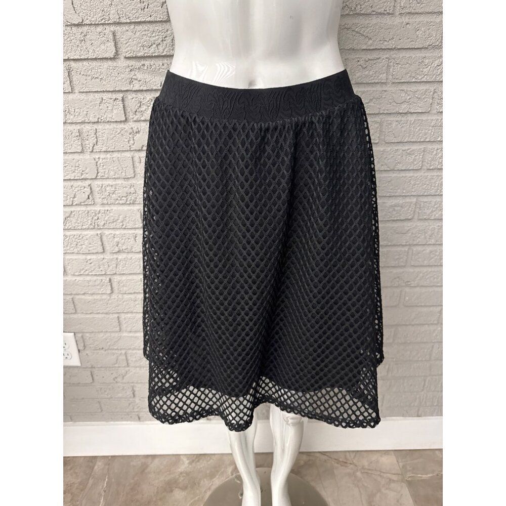 Metrowear Women Black Netted Overlay Mini Skirt Size PXL
